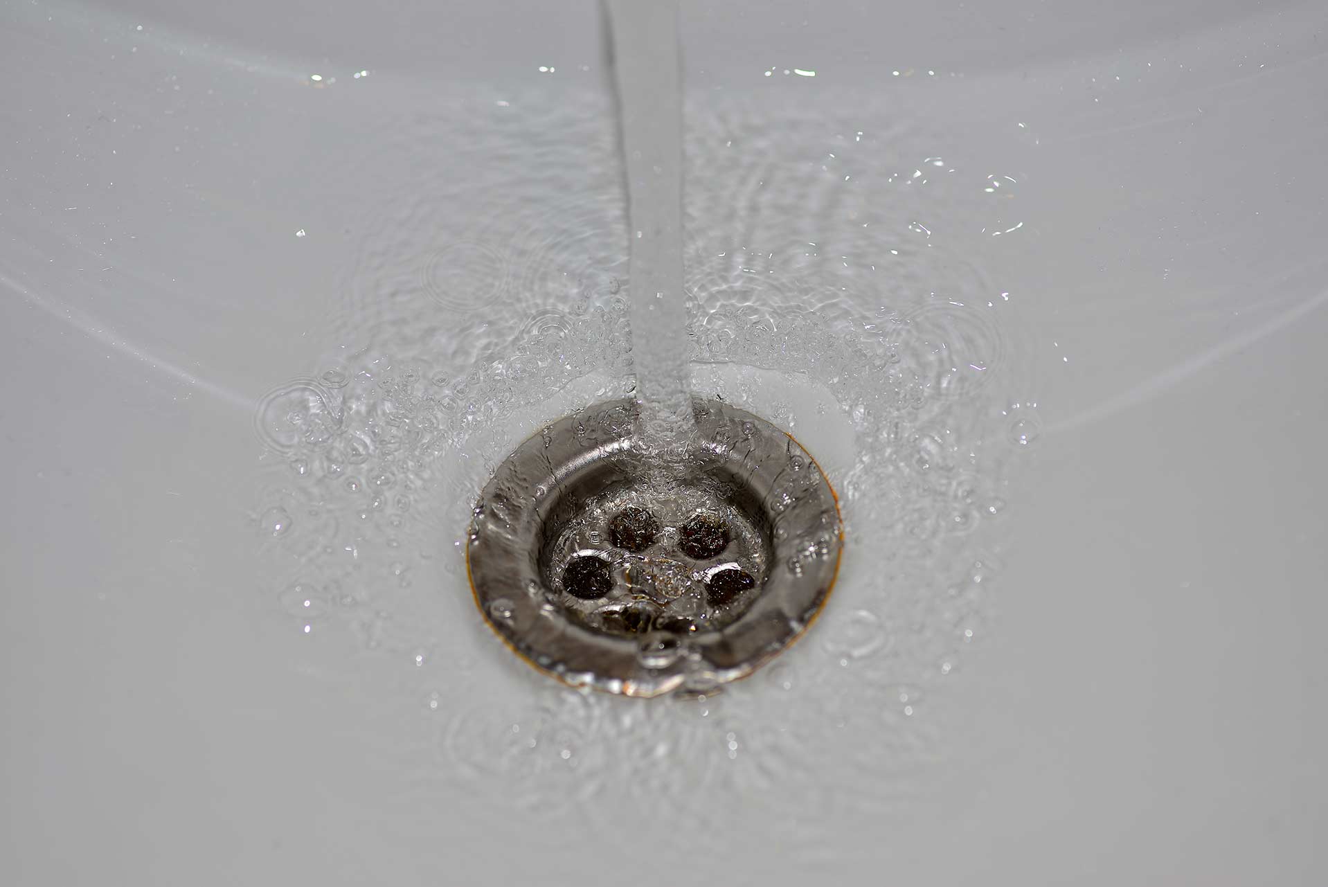 A2B Drains provides services to unblock blocked sinks and drains for properties in Perivale.